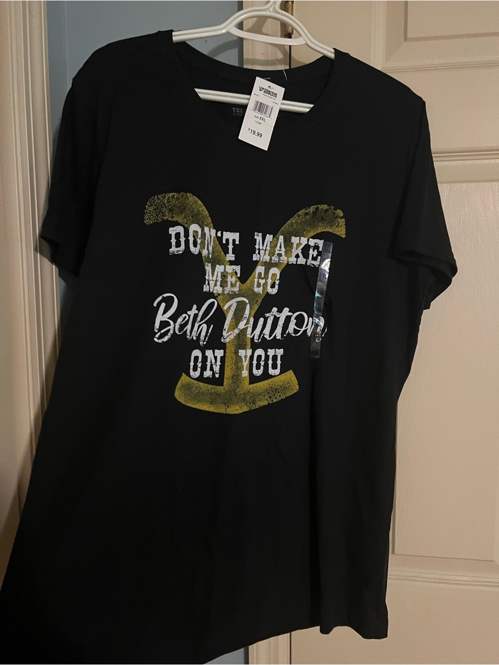 Beth Dutton Graphic Tee - Black & Gold